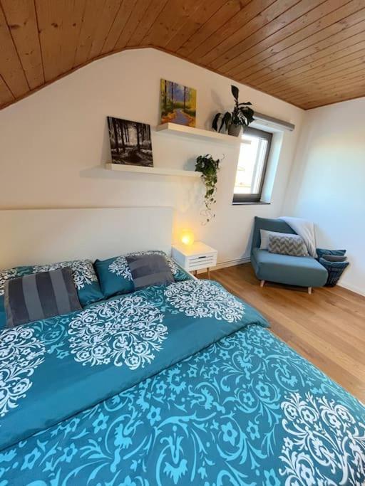 "Stone'S Throw" Krumlov 5 Min By Car, Lipno 15 Min By Car, 2 Bdrooms,Playroom Kajov Bagian luar foto