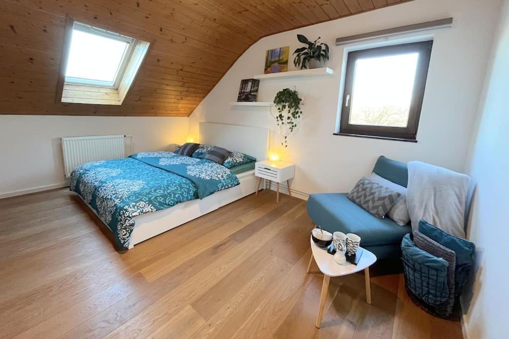 "Stone'S Throw" Krumlov 5 Min By Car, Lipno 15 Min By Car, 2 Bdrooms,Playroom Kajov Bagian luar foto